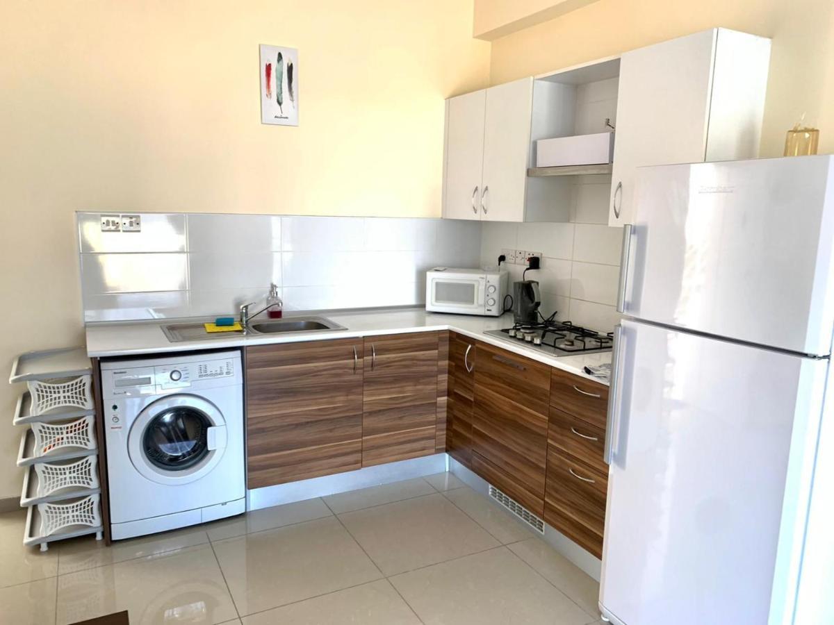 Amazing Two-Bedroom Apartment In Residence Lukomorye D1 With Private Garden Karavas  Bagian luar foto